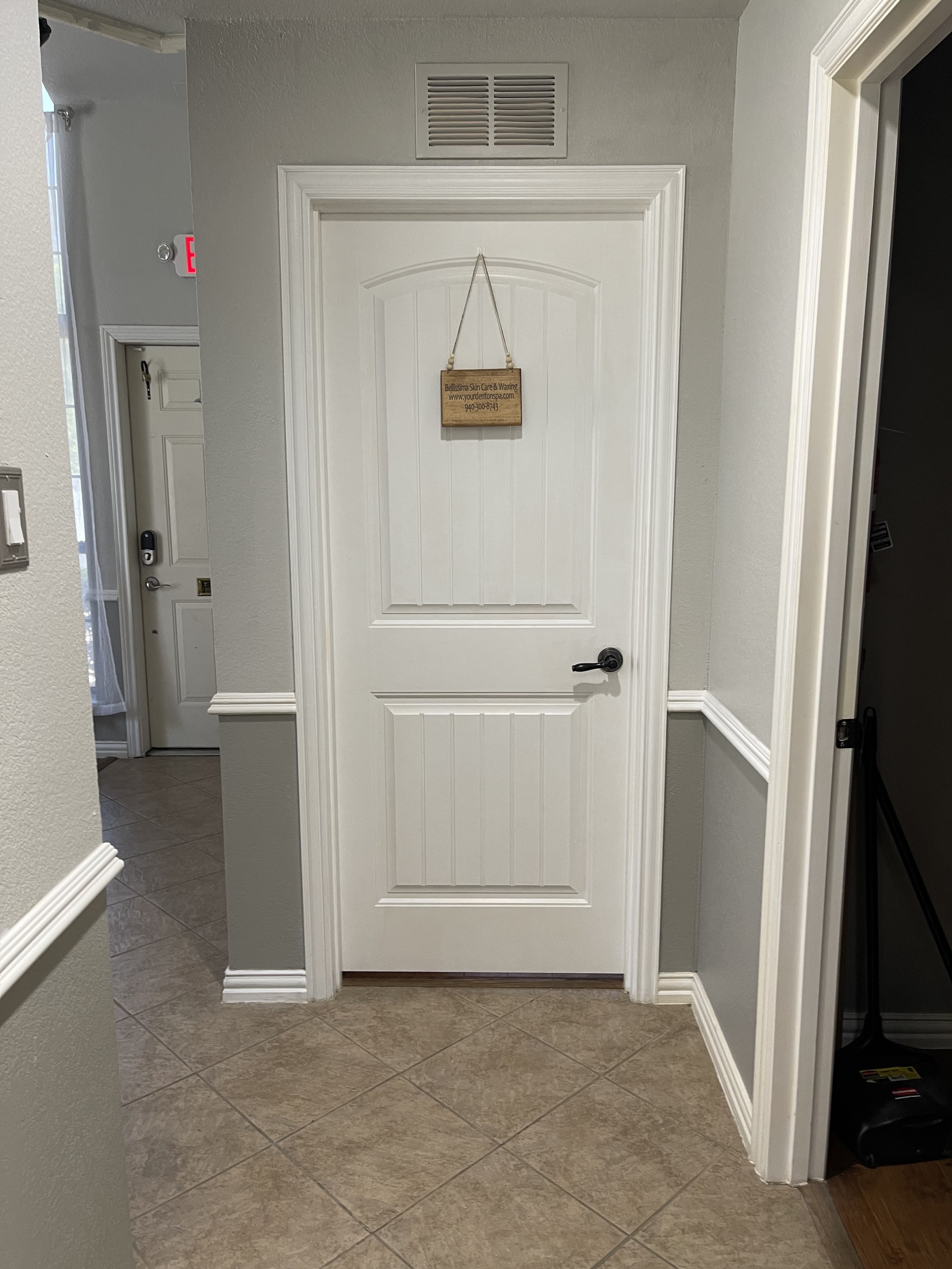 Salon Door